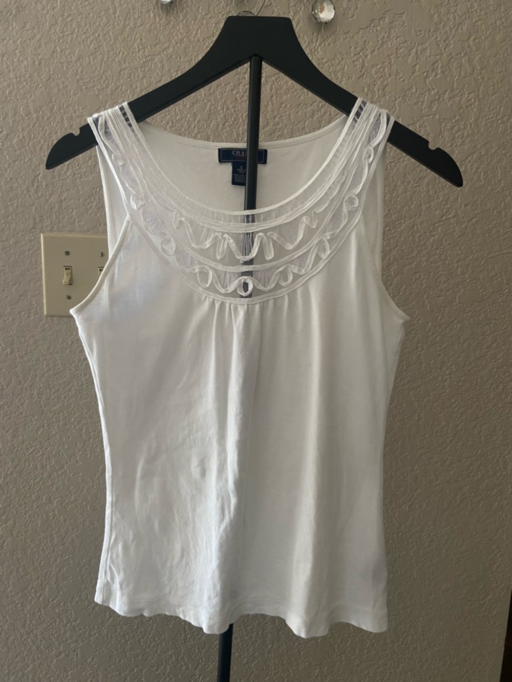 Chaps White Lace Yoke Sleeveless Tank Size small